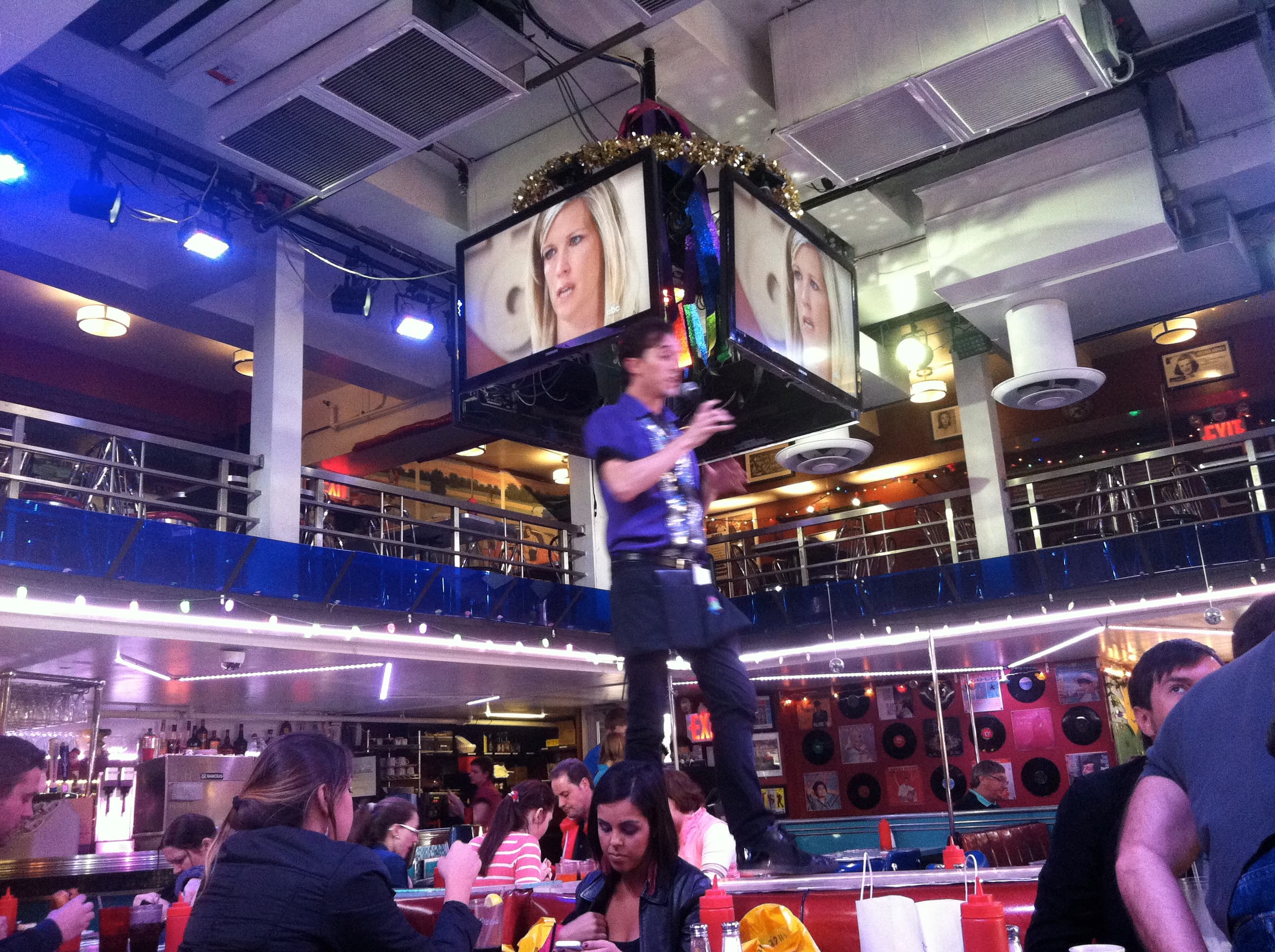 Ellen's Stardust Diner