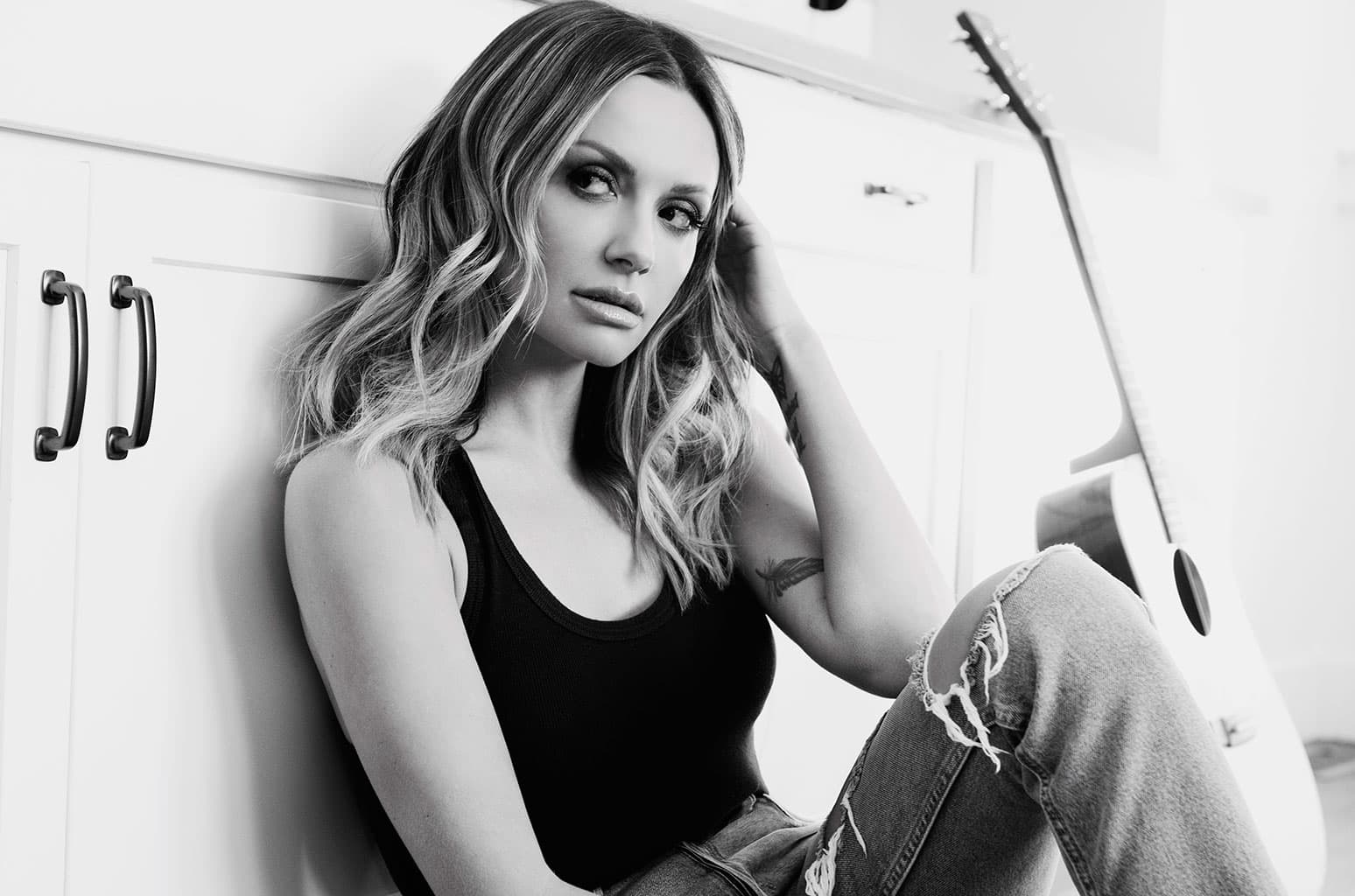 Carly-Pearce-cr-Allister-Ann