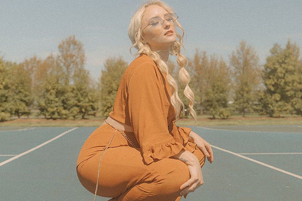 Juliana Hale feat img