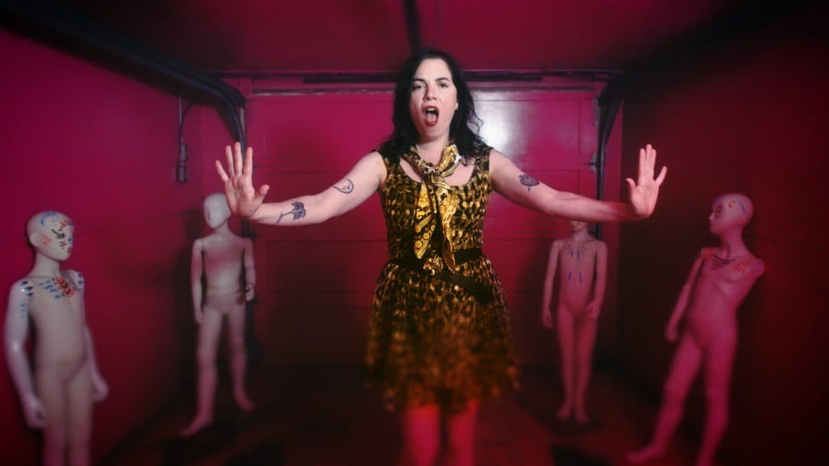 edit-v3.00_03_20_07.still028